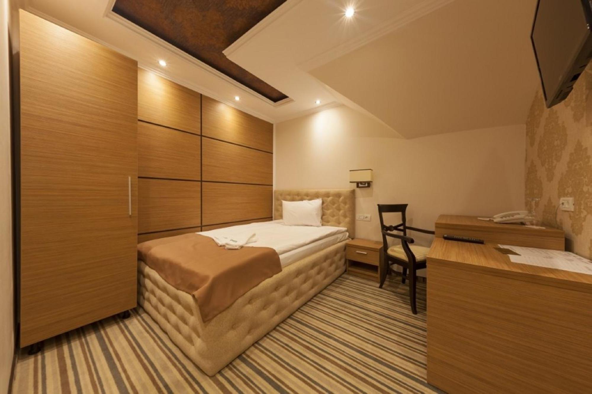 Allegria Hotel Alba Iulia Quarto foto