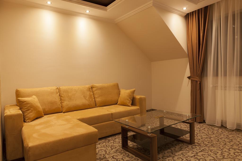 Allegria Hotel Alba Iulia Quarto foto