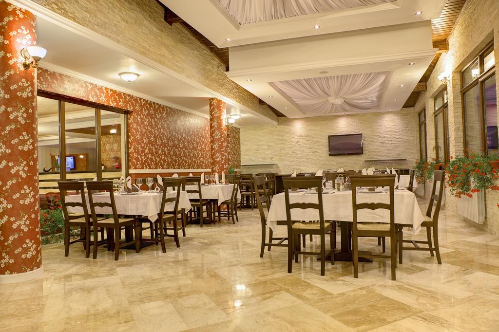 Allegria Hotel Alba Iulia Exterior foto